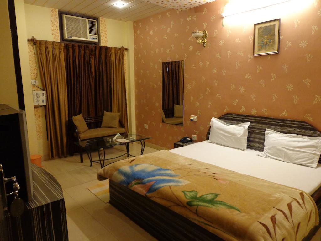 Hotel Aashyana Alwar Zewnętrze zdjęcie