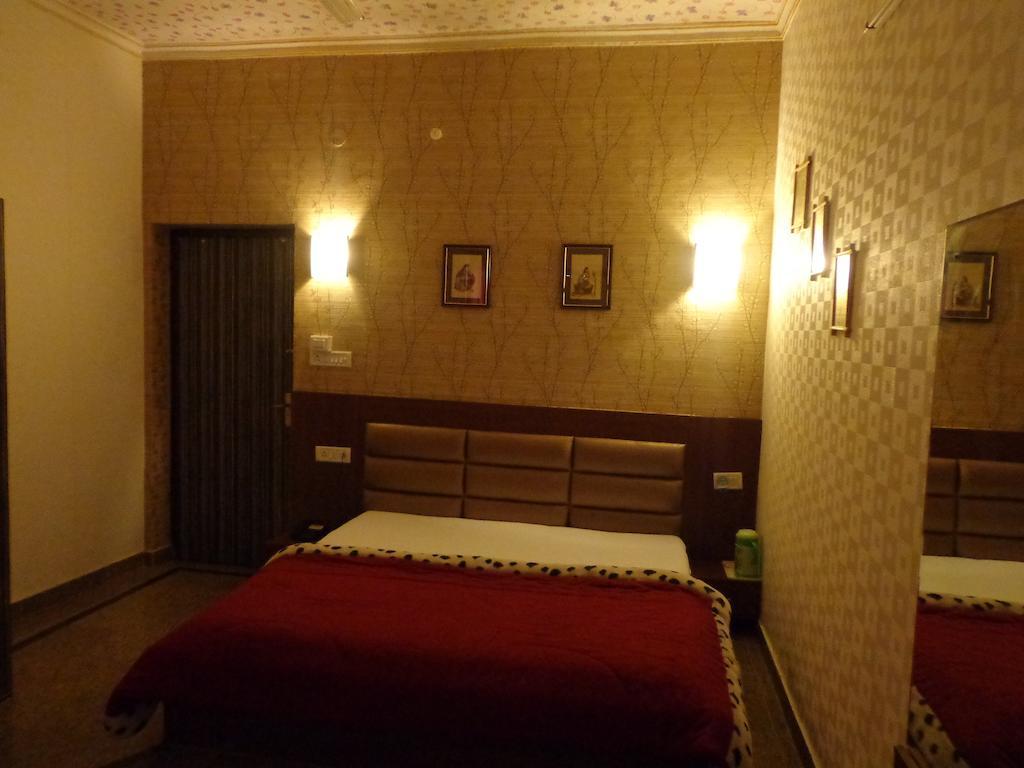 Hotel Aashyana Alwar Zewnętrze zdjęcie
