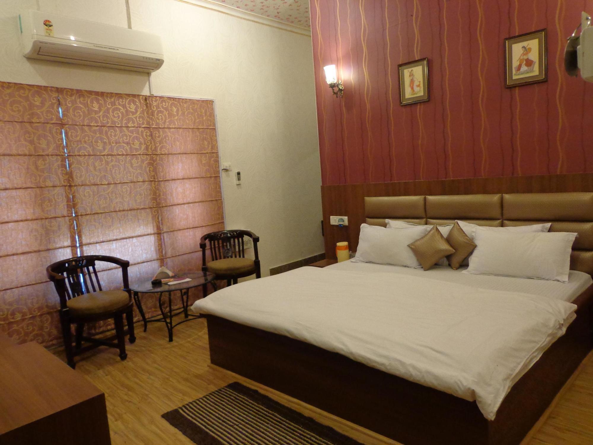 Hotel Aashyana Alwar Zewnętrze zdjęcie